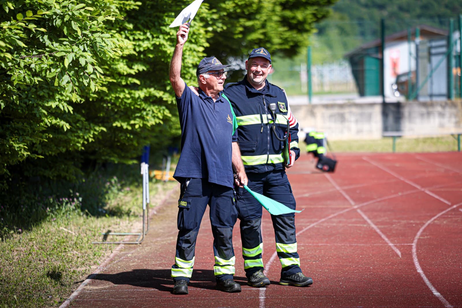 Le squadre degli allievi Vigili del Fuoco impegnate nelle prove di gara