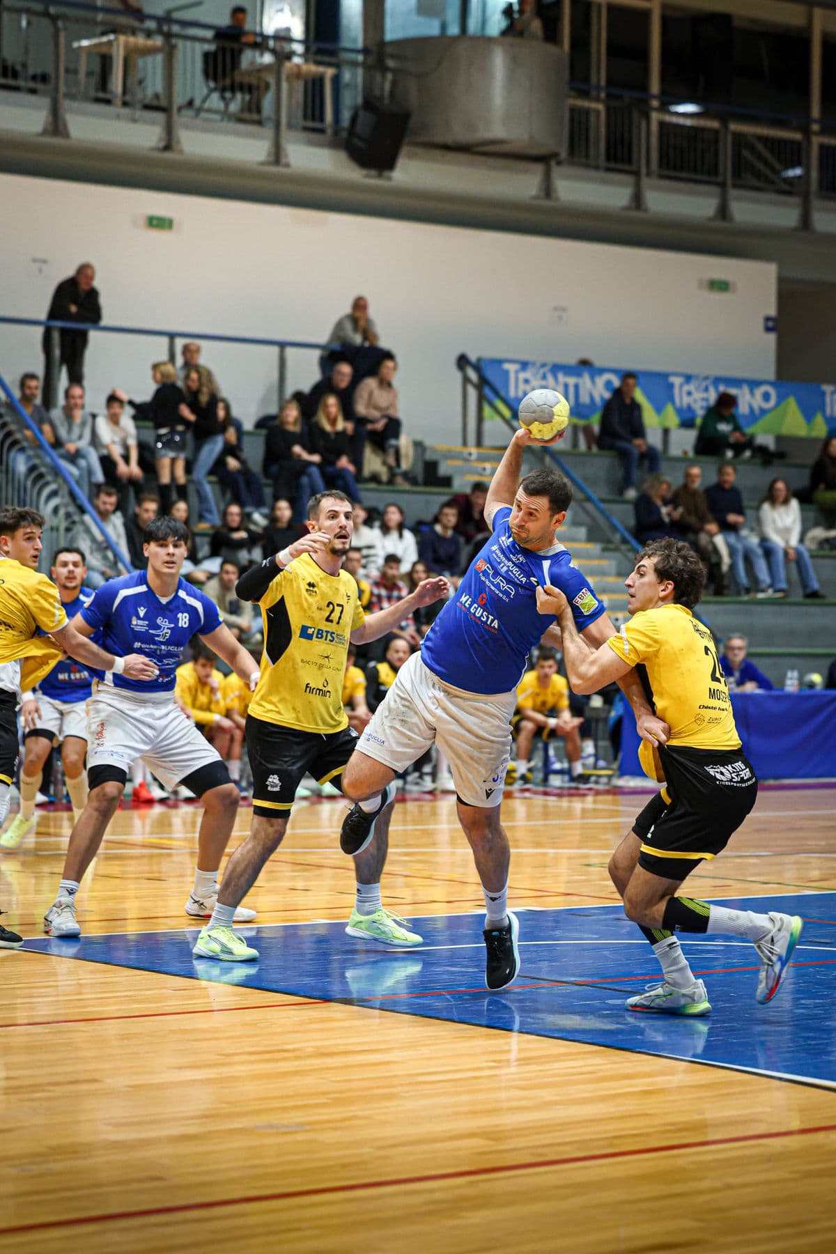 Azione di gioco Pallamano Pressano dal match day